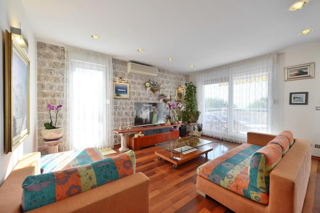 Luxury Seaside Apartment سبليت الغرفة الصورة