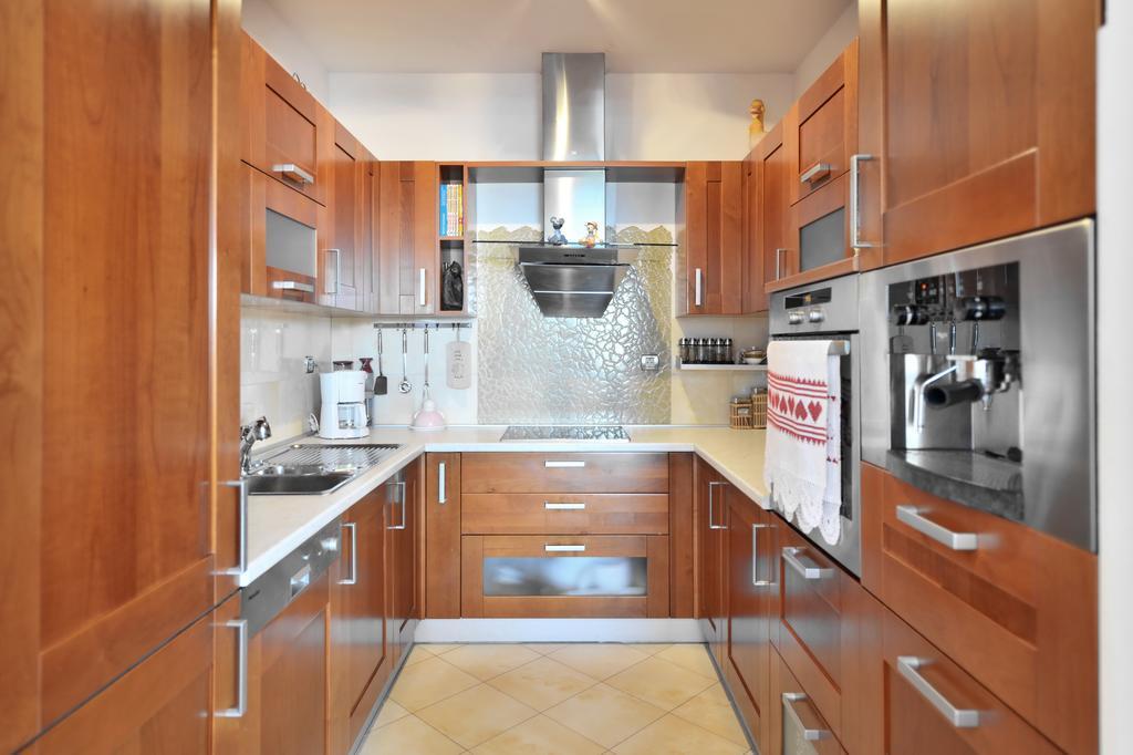 Luxury Seaside Apartment سبليت الغرفة الصورة