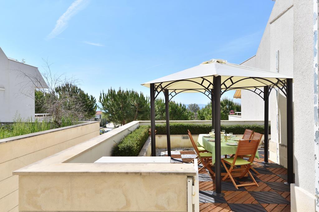 Luxury Seaside Apartment سبليت الغرفة الصورة