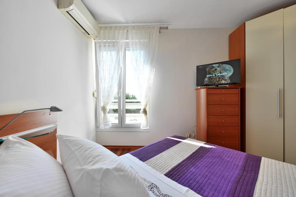 Luxury Seaside Apartment سبليت الغرفة الصورة