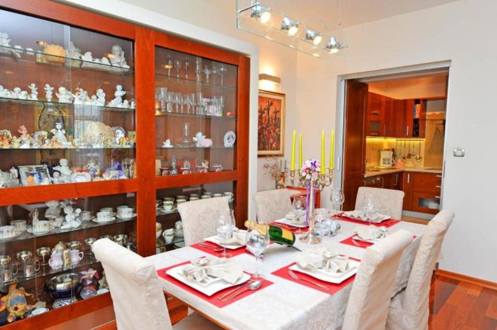 Luxury Seaside Apartment سبليت المظهر الخارجي الصورة